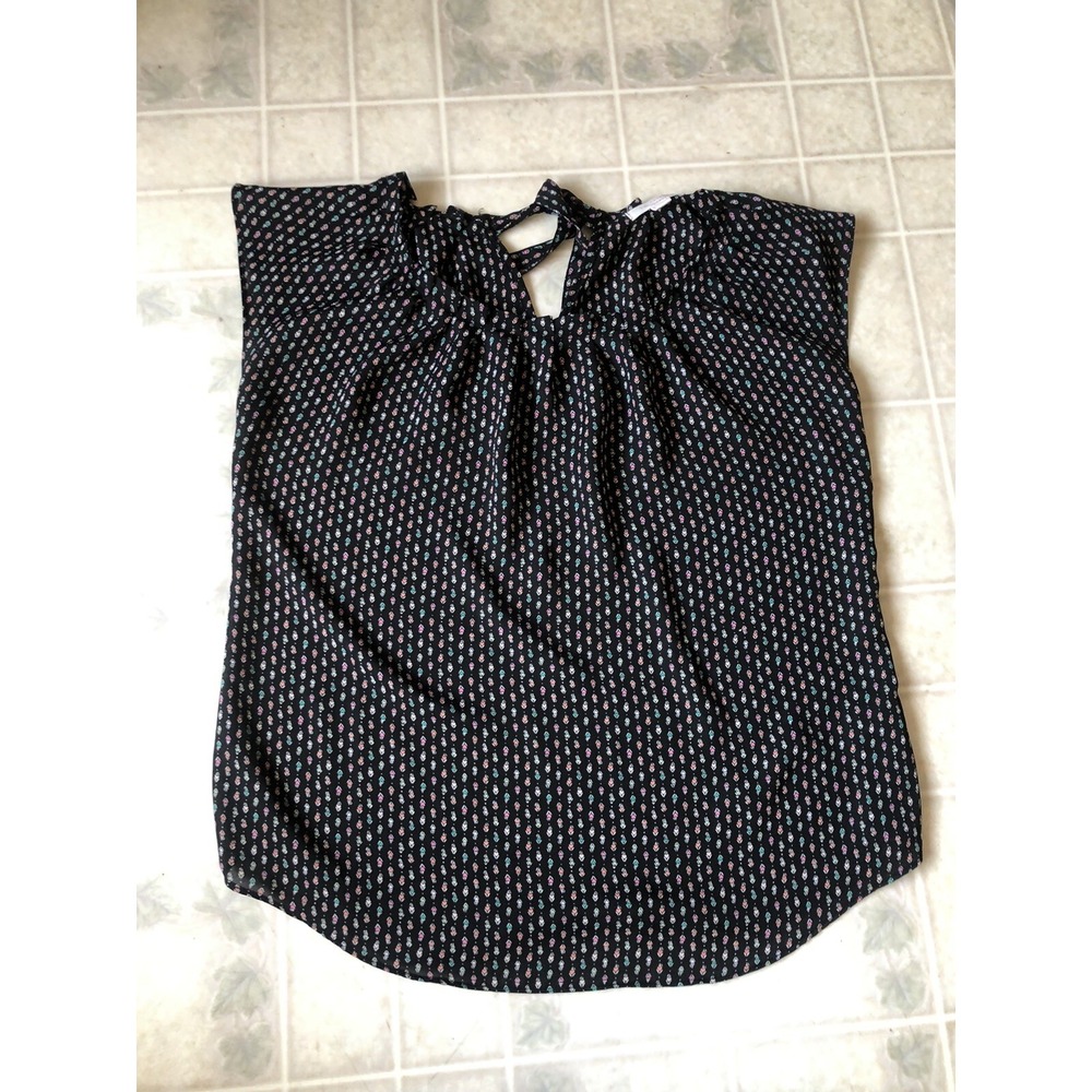LC‎ Lauren Conrad Black Arrow Print Size Small Tie back Blouse Short sleeve